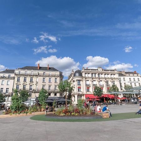 Bienvenu En Anjou Apartment Angers Bagian luar foto