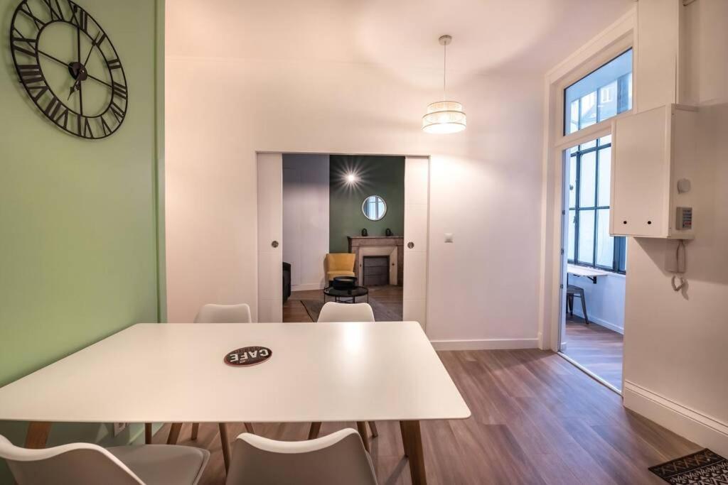 Bienvenu En Anjou Apartment Angers Bagian luar foto